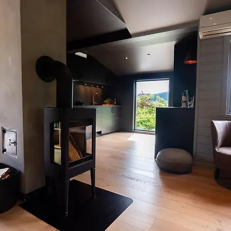 Lite Hus 40 Minutter Unna Bergen *